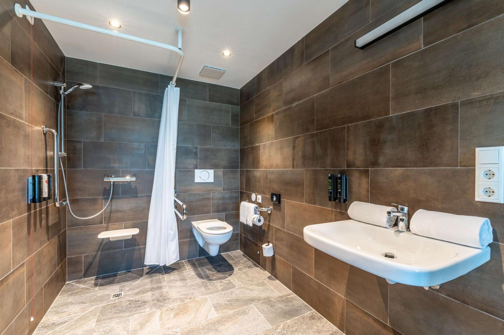 Aiden By Best Western Stadtgut Hotel Steyr - Free Parking Ngoại thất bức ảnh